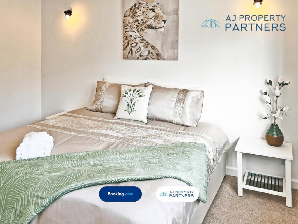Premium Deal L Hill View Home L Last-Minute Offer L Cheltenham L Aj Properties L Perfect For Short Or Long Stays L 4Beds 4Bedrooms מראה חיצוני תמונה